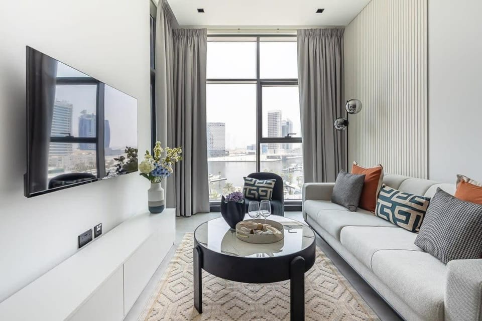 Frank Porter - 15 Northside Tower 2 Apartment in Dubai