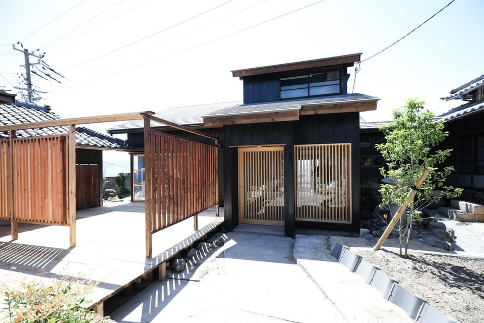 Property building, Day