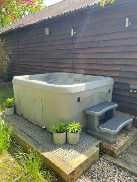 Hot Tub