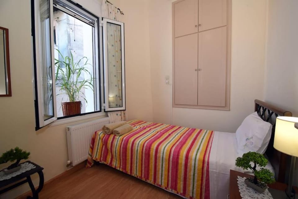 Plataneli House House in İzmir Province