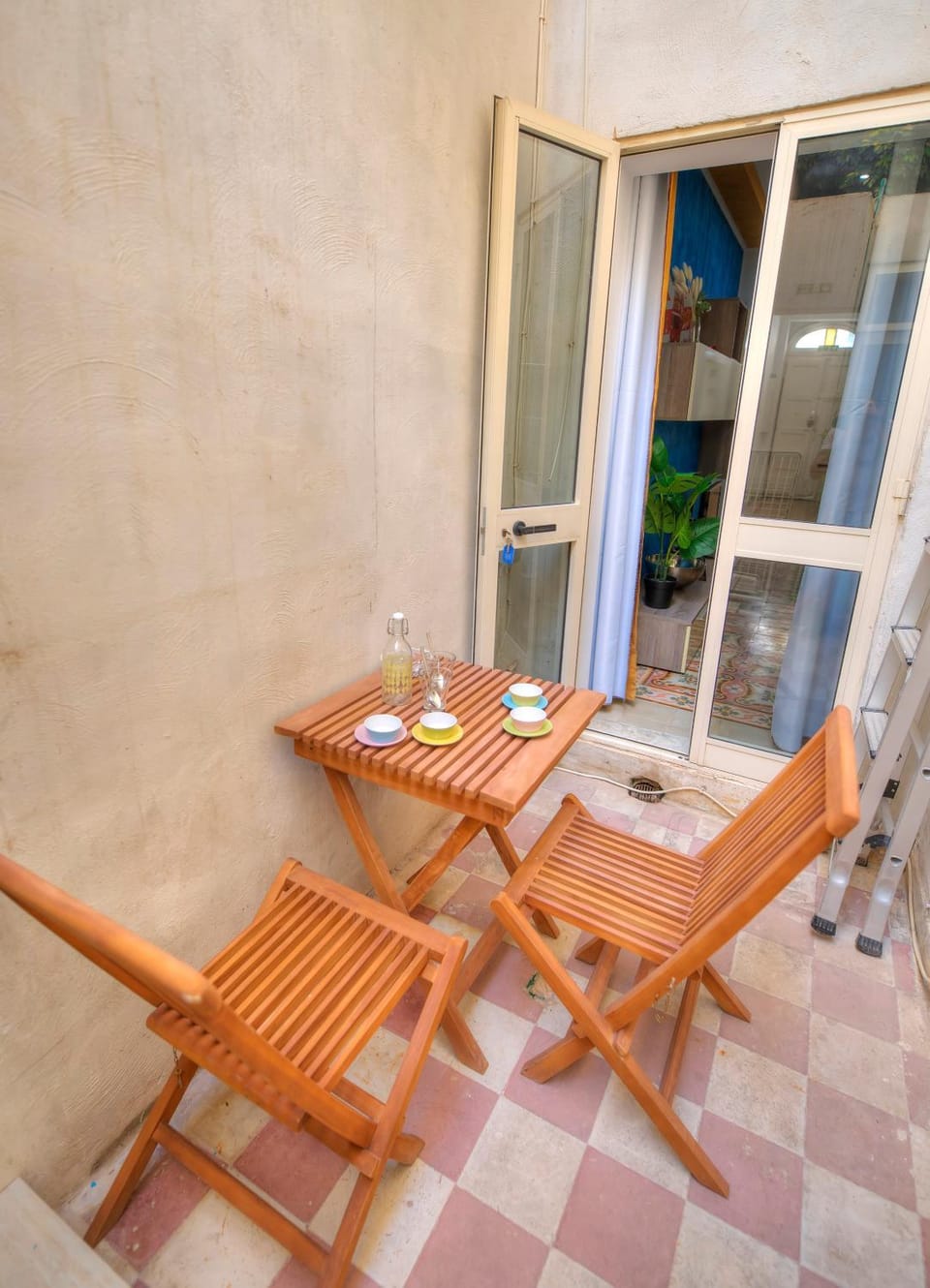 Charming 2 bedroom townhouse, internal yard JDES1-1 Apartment in Sliema