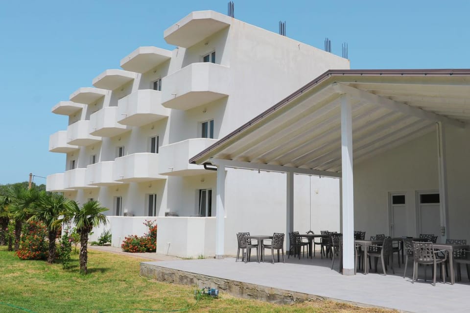 Hotel Velipoja Village Hotel in Montenegro
