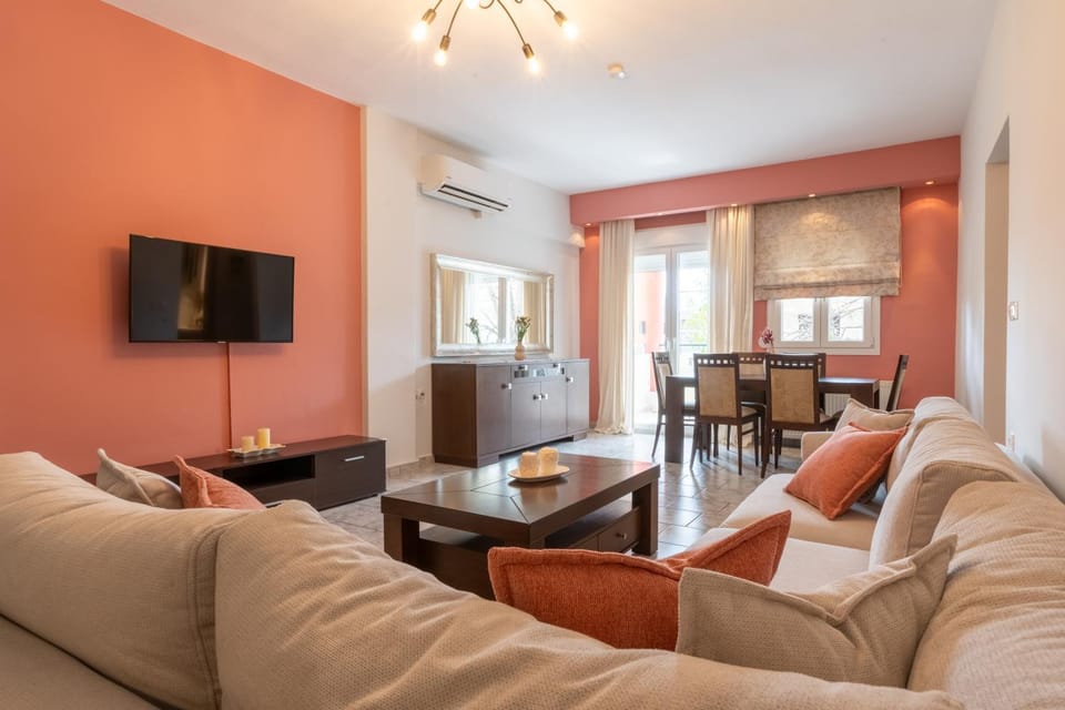 TV and multimedia, Living room, Dining area