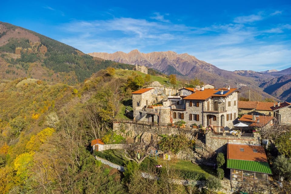 Property building, Nearby landmark, Natural landscape, Bird's eye view, Mountain view
