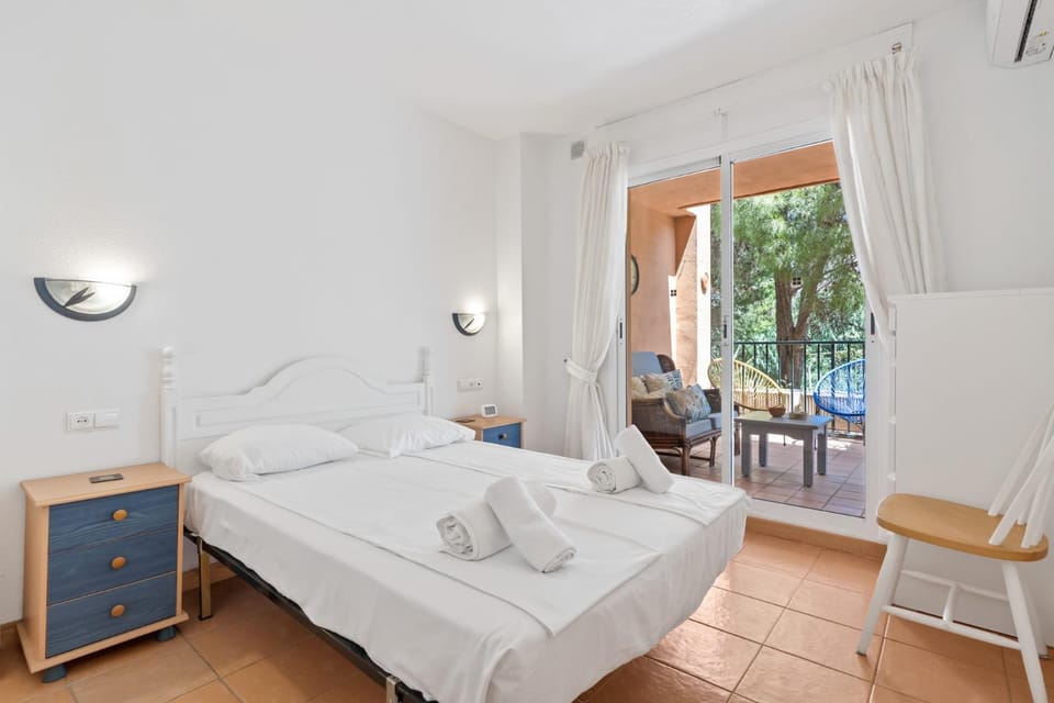 Bed, Other, Bedroom