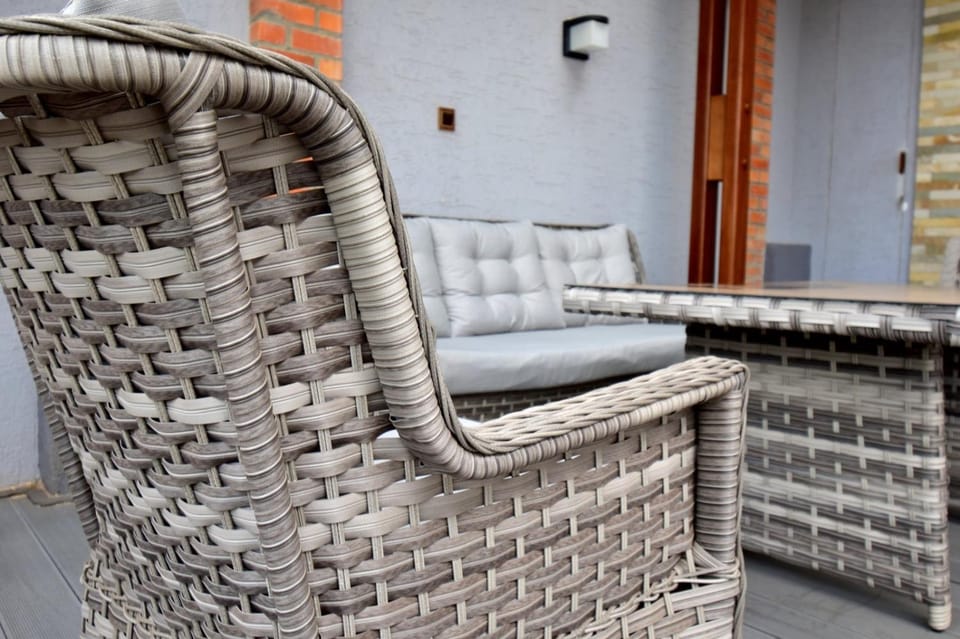 Patio, Balcony/Terrace, Seating area