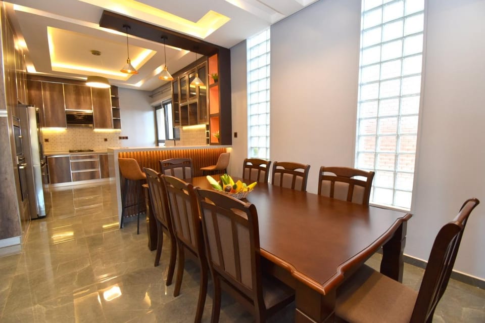 Kitchen or kitchenette, Dining area, dishwasher, minibar, pet friendly, stove