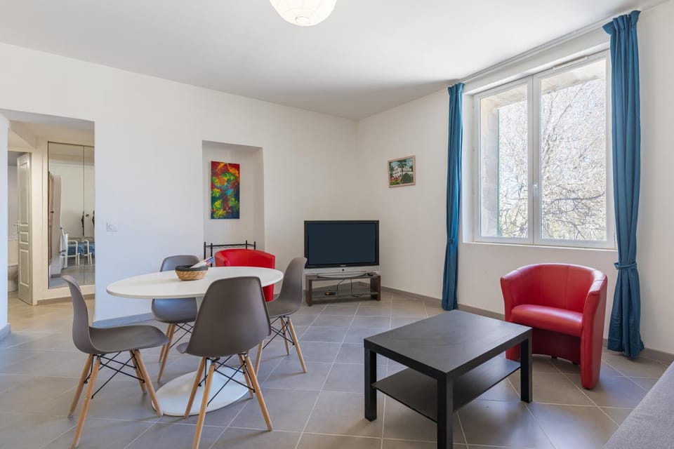 Property building, Living room