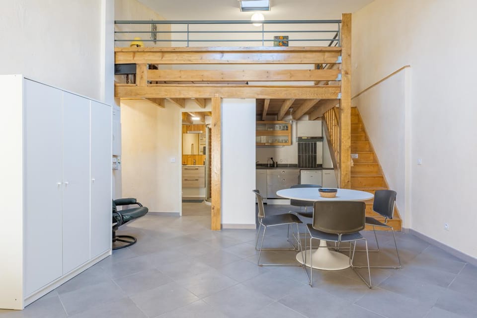 Property building, Living room