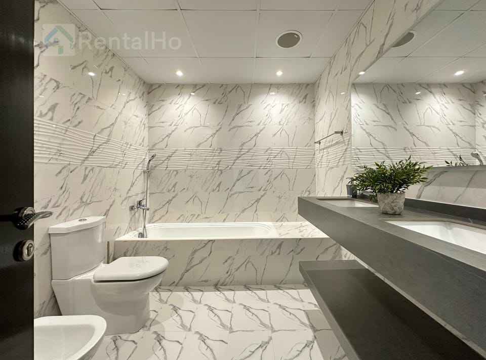 Luxury Stop w/ BoHo Design & Sea View in Marina Apartment in Dubai