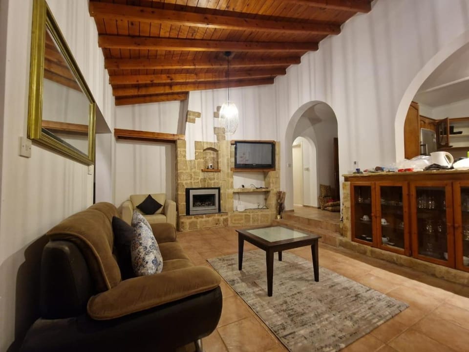 Cyprus style Stone Villa Villa in Tala