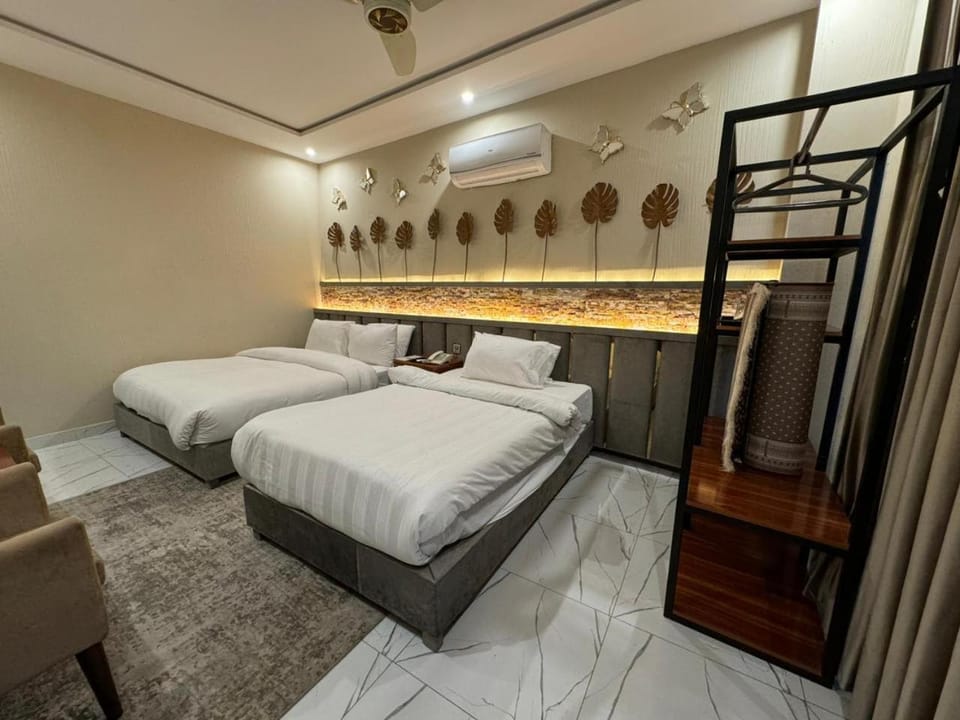 Shelton Boulevard Hotel Lahore Bed and Breakfast in Lahore