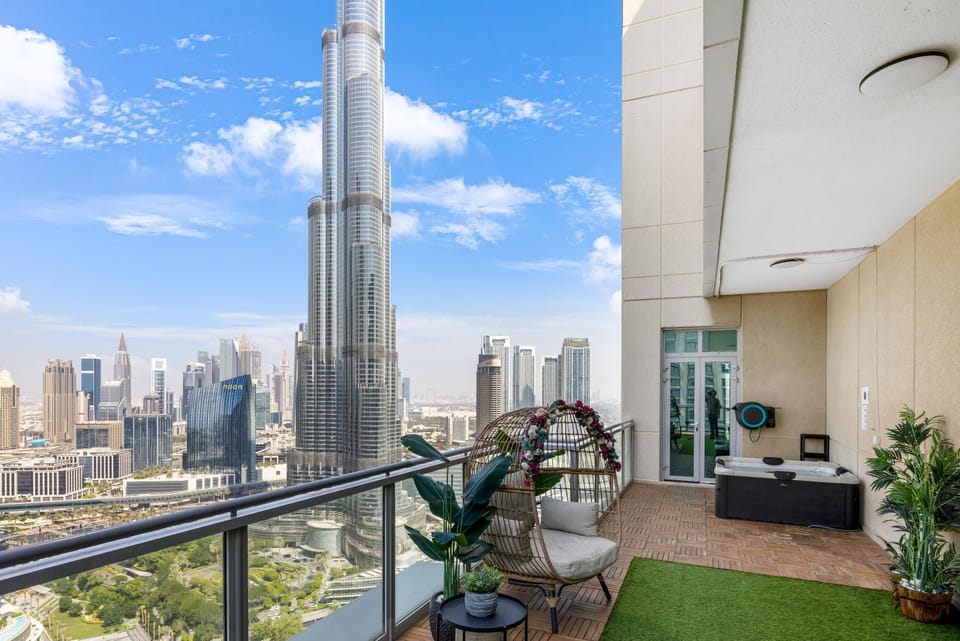 Durrani Homes - Alluring 5BR Penthouse with Burj Khalifa and Fountain View Apartment in Dubai