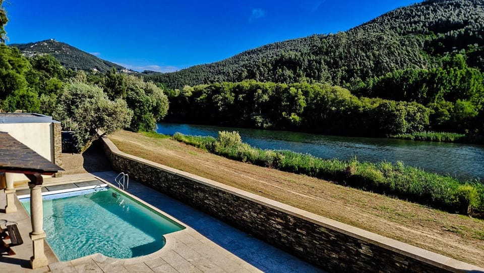 Mountain view, River view, Swimming pool