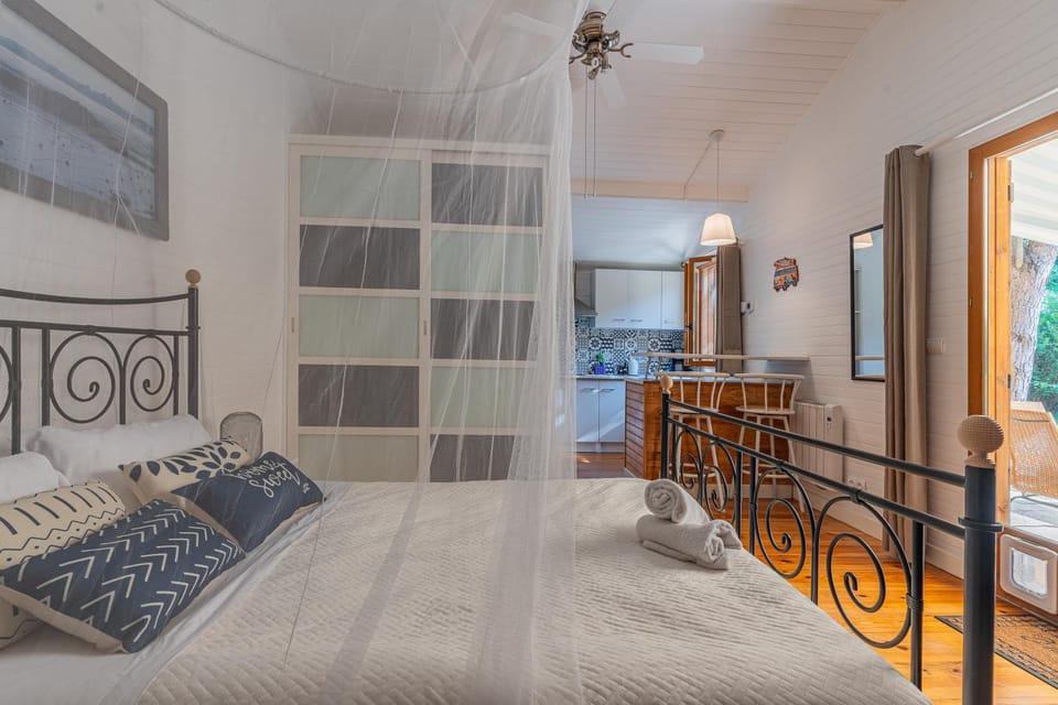 Living room, Bedroom