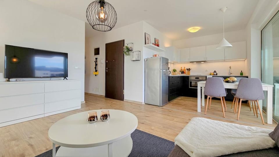 Kitchen or kitchenette, Living room