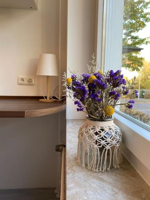 Country style apartment with balcony near fair Apartment in Hanover