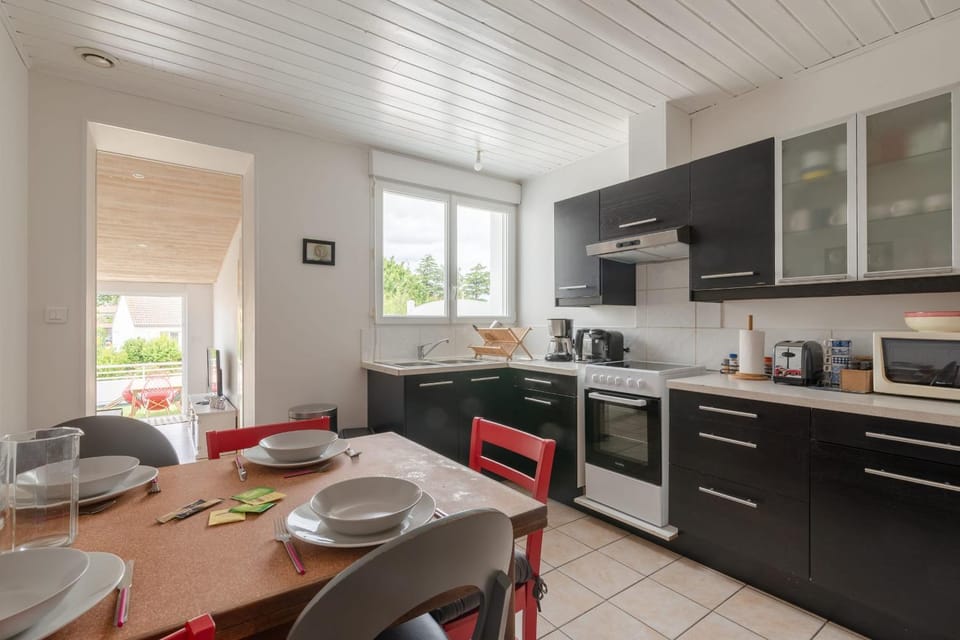 Maison aux Moutiers - Wifi - Terrasse House in Pays de la Loire