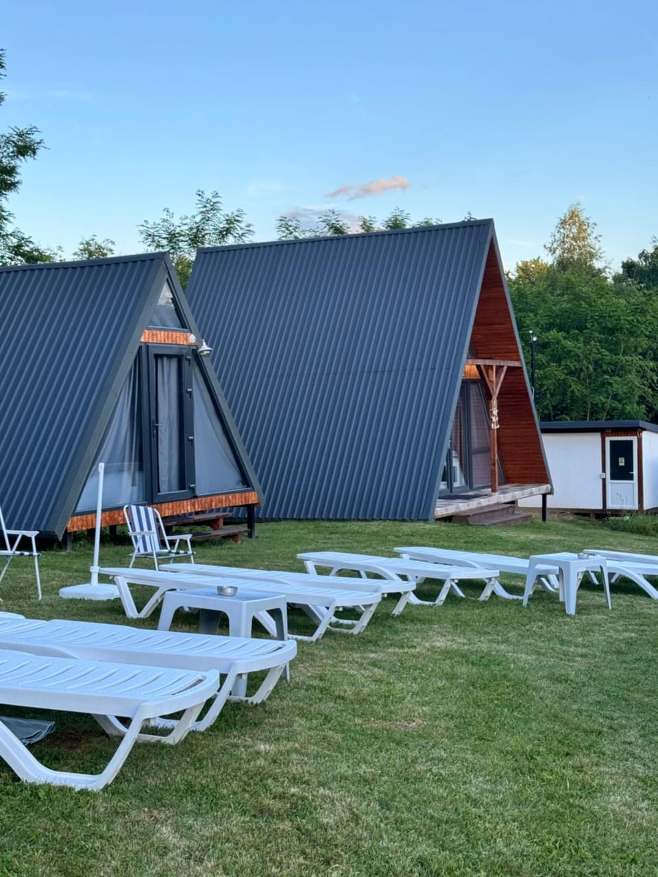 STORY GLAMPING POLOVRAGI Luxury tent in Romania