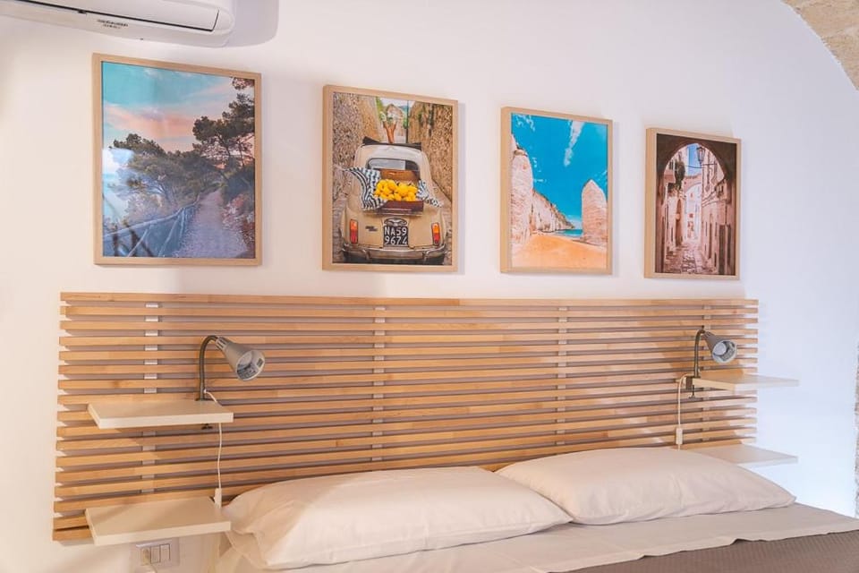 Bed, Decorative detail, Bedroom