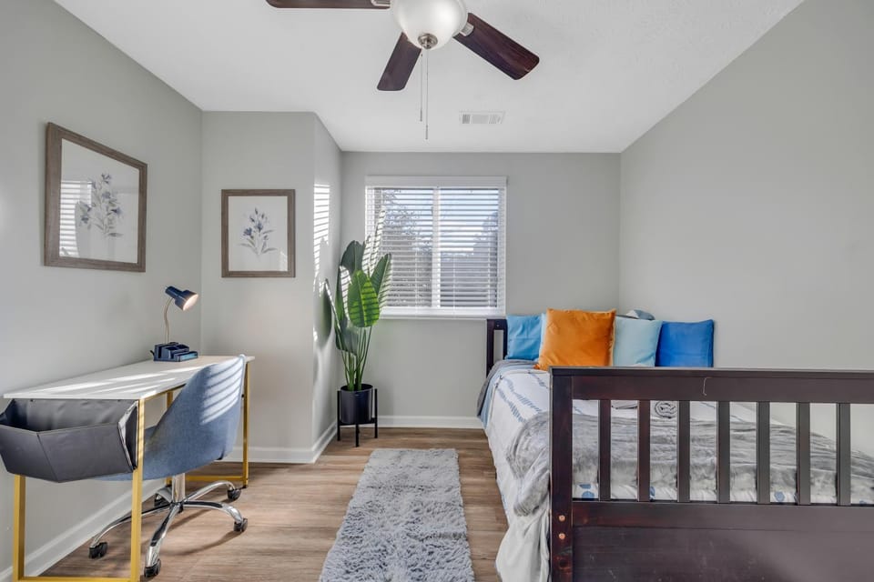 Bed, Bedroom