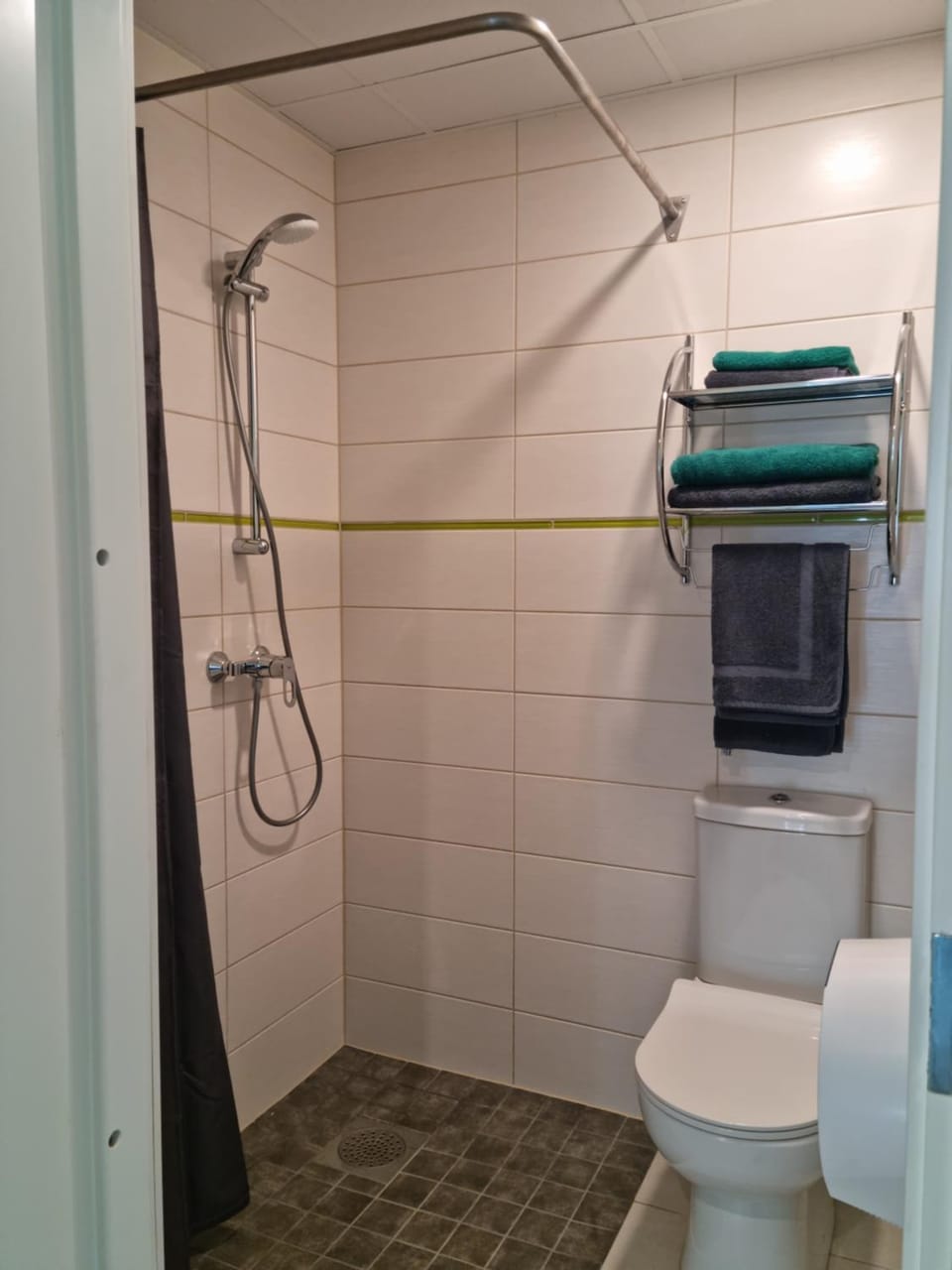 Shower, Bathroom, towels