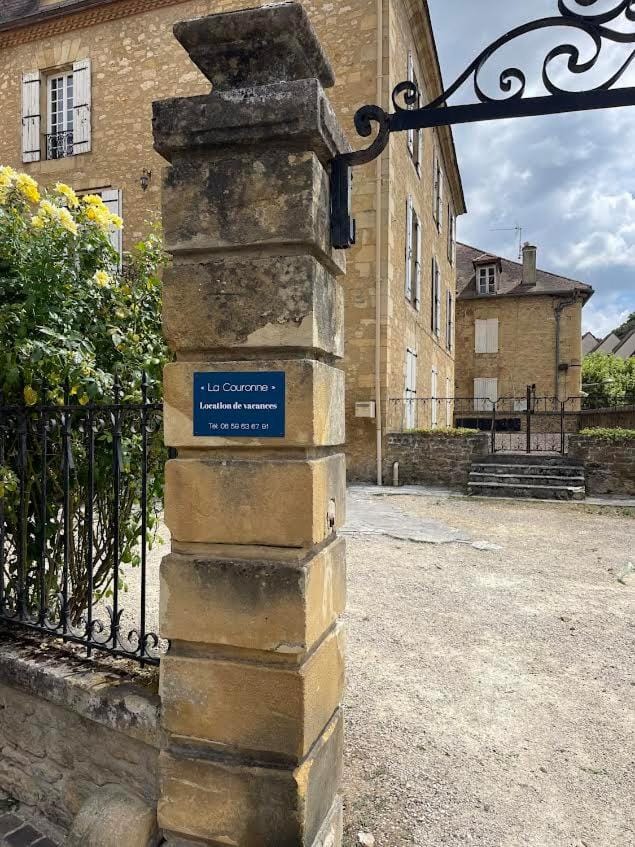 Appartement La Couronne Sarlat-La-Canéda Apartment in Occitanie