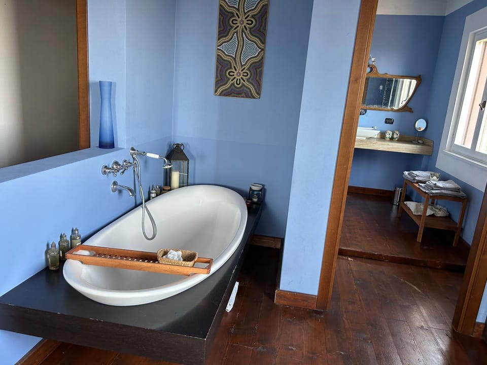 Bedroom, Bath