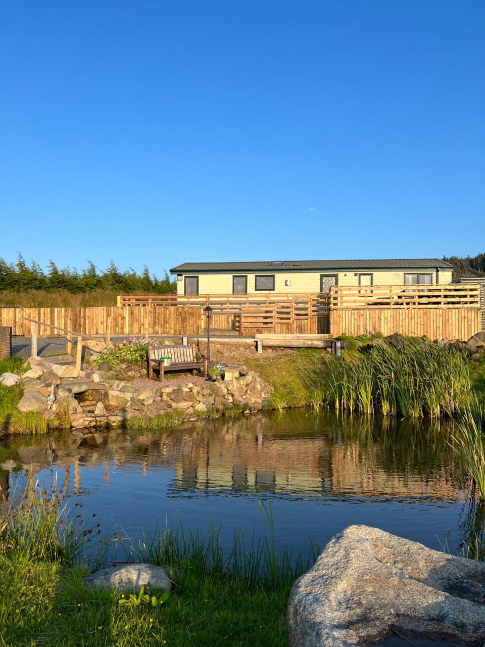 Maneight Luxury Lodge with hot tub Apartment in England