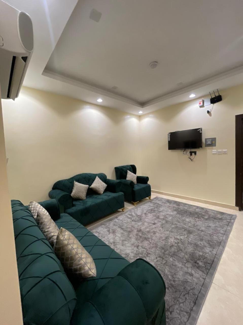 TV and multimedia, Living room, Seating area