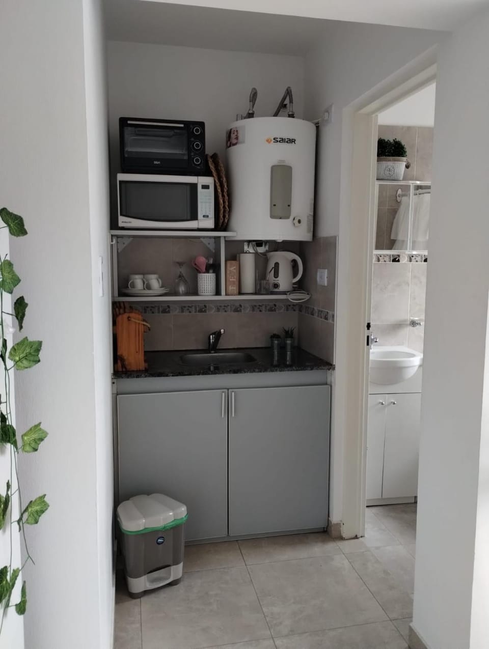 Kitchen or kitchenette