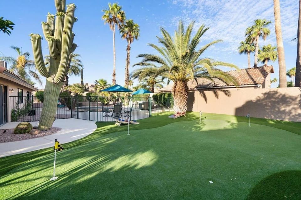 Day, Natural landscape, Minigolf, Pool view, Swimming pool