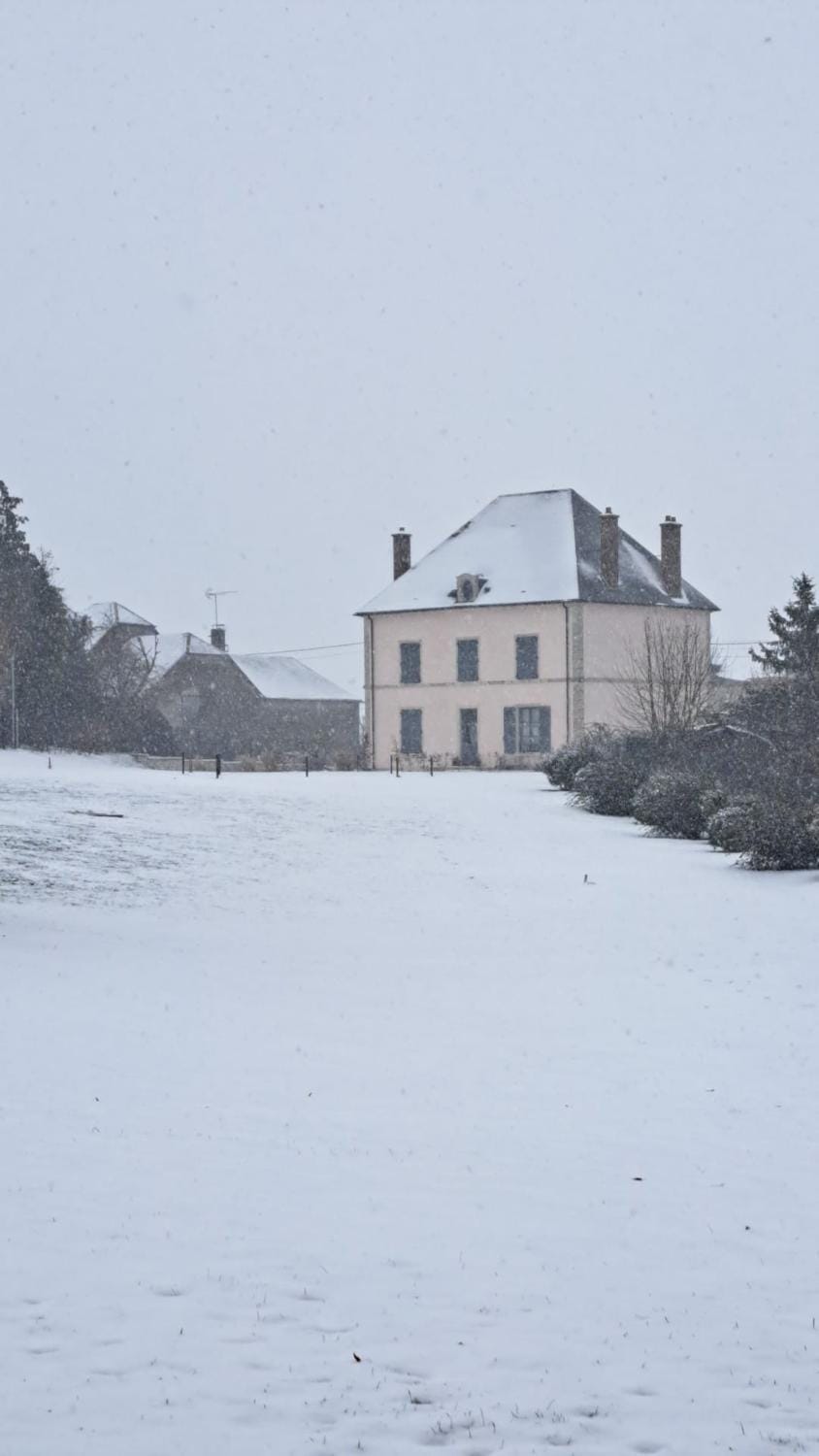 Property building, Winter, Landmark view