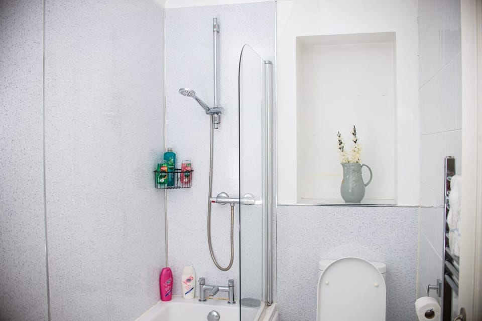Shower, Toilet, Bathroom