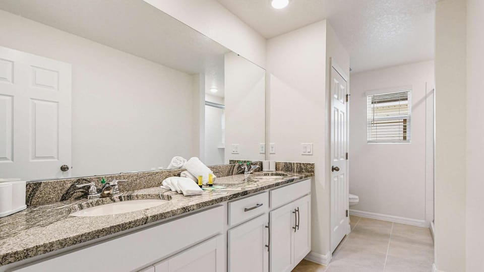 Bathroom, Bath
