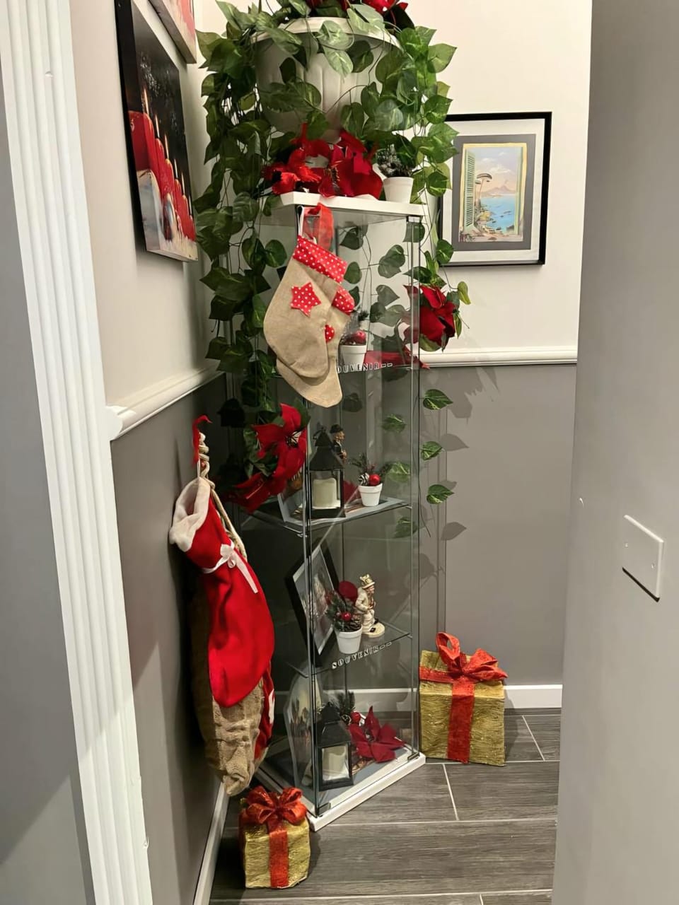 Property building, Decorative detail