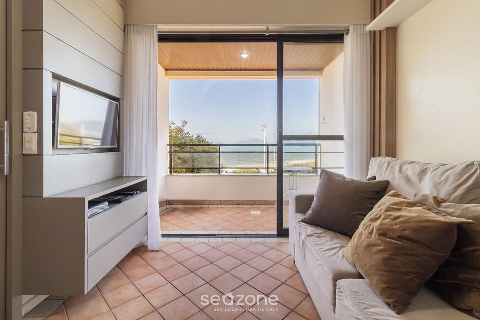 Living room, Sea view