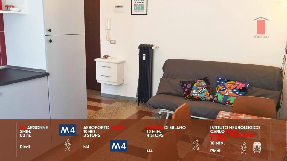Kitchen or kitchenette, Living room, Seating area