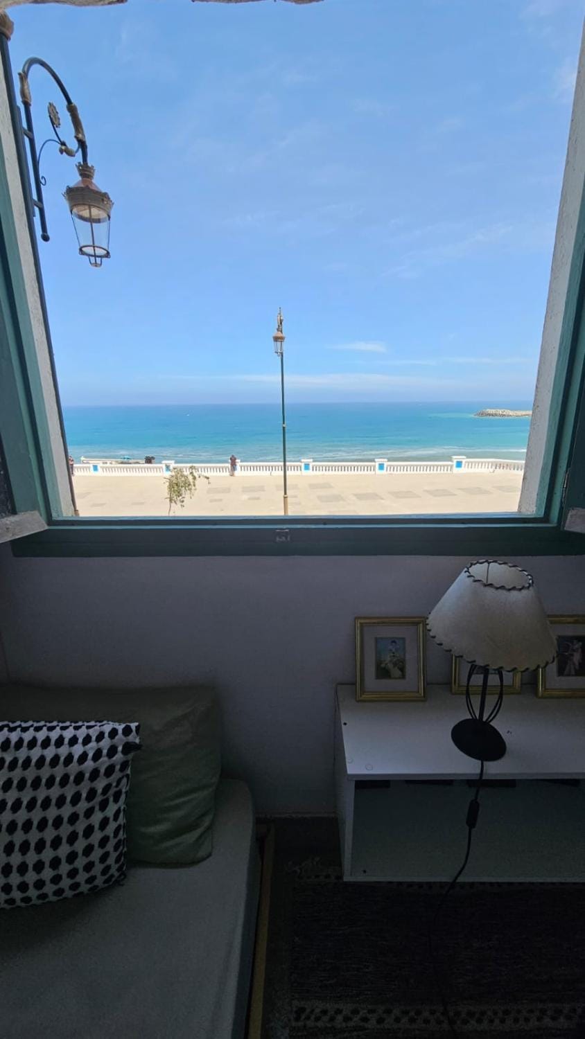 Résidence artistique Vue sur mer Apartment in Tangier-Tétouan-Al Hoceima