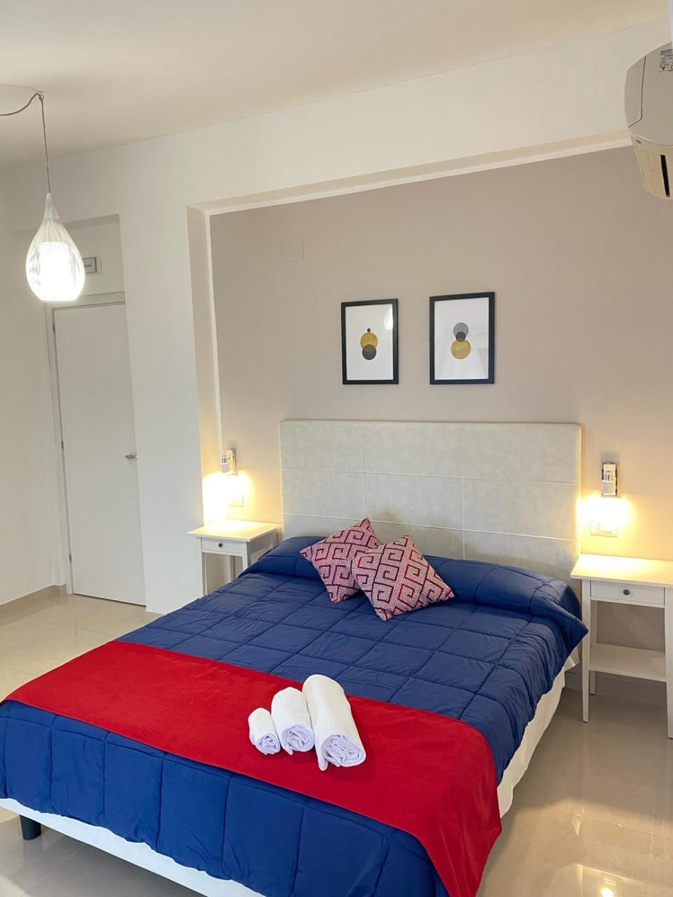 Bed, View (from property/room), Photo of the whole room, Bedroom, towels