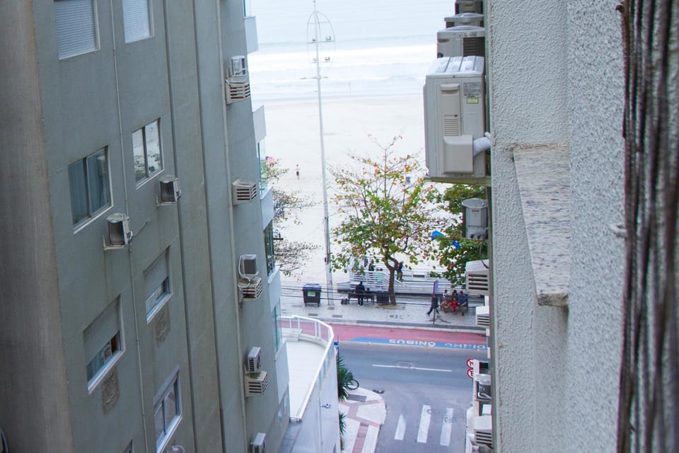 Property building, Day, Neighbourhood, Beach, City view, Street view, Location