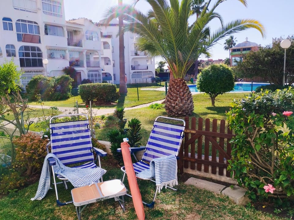 Coqueto apartamento en CalaHonda Apartment in Sitio de Calahonda