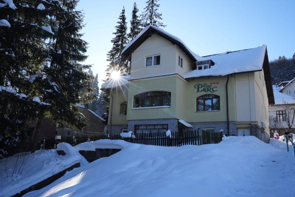 Property building, Day, Winter