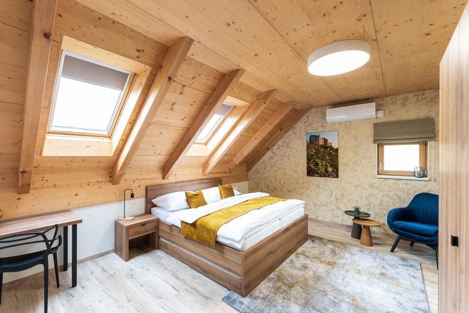 Bed, Bedroom, air conditioner