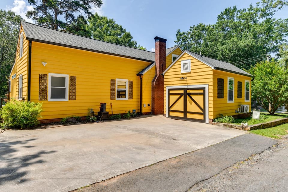 3 Mi to Dtwn Winston-Salem: Studio on Miller Park! Apartment in Winston-Salem