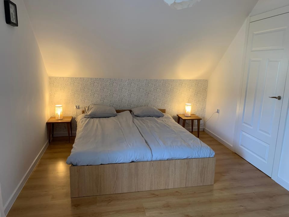 Bed, View (from property/room), View (from property/room), Other, Other, Other, Photo of the whole room, Bedroom, hair dresser, hair dresser