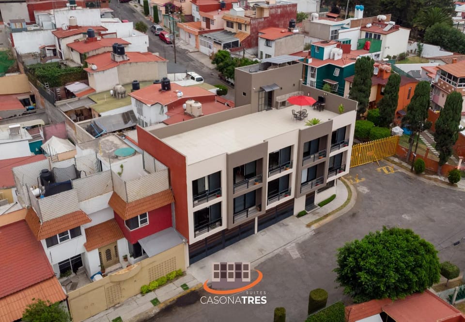 Property building, Day, Neighbourhood, Bird's eye view, City view, Street view, Location, Parking