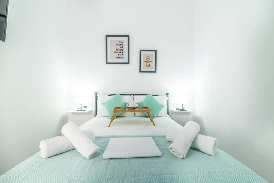 Modern & Stylish flat for friends & couples Apartment in Heraklion