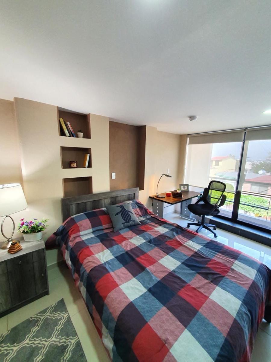Bed, Seating area, Bedroom