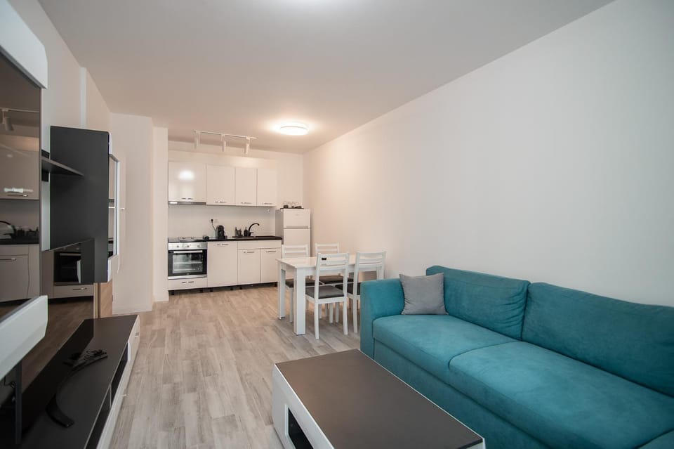 Kitchen or kitchenette, Living room, Seating area, Dining area, pet friendly, stove